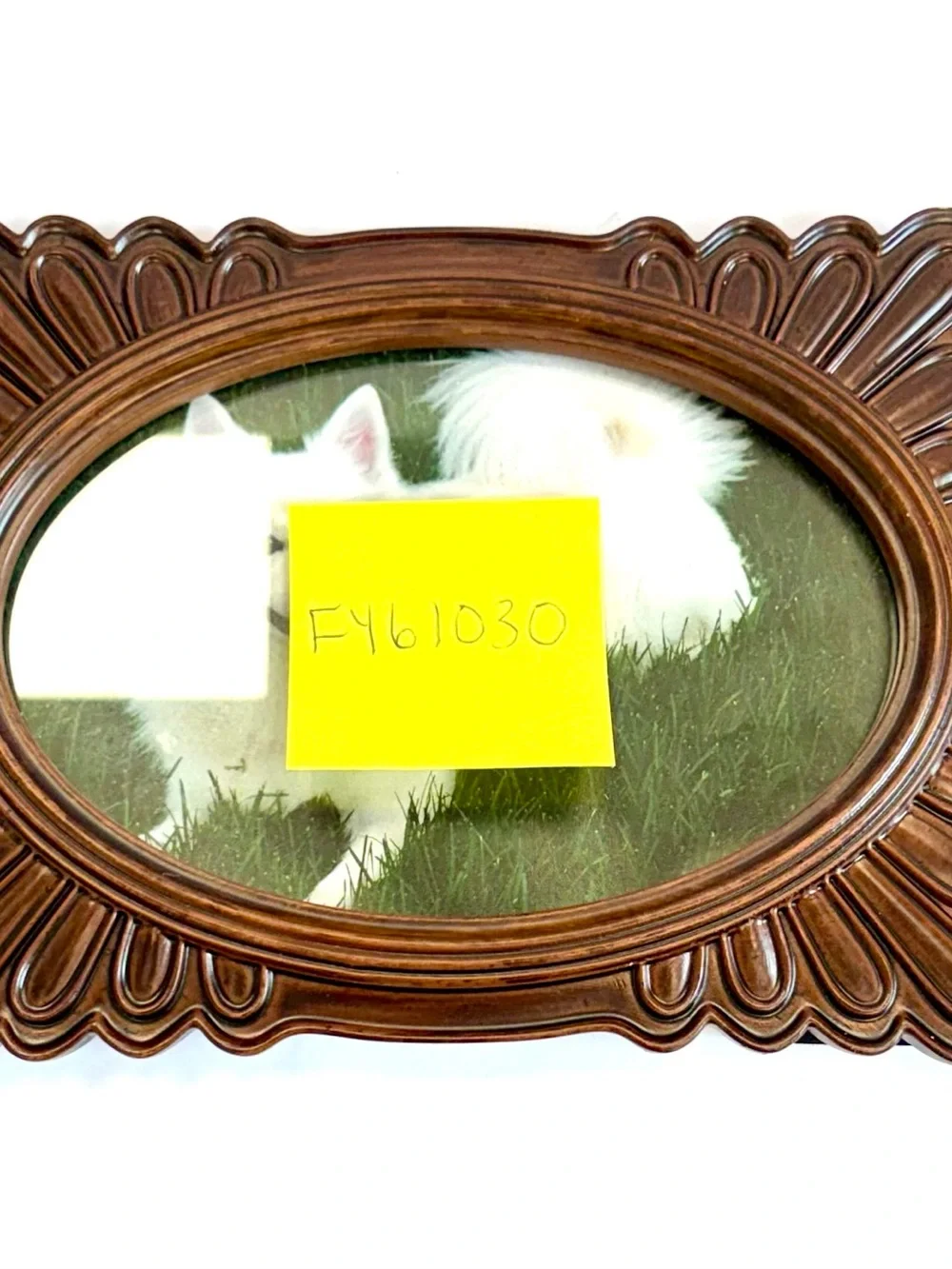 Drexel Heritage rick wood look Brown Scalloped Design Oval Picture Frame 4x6